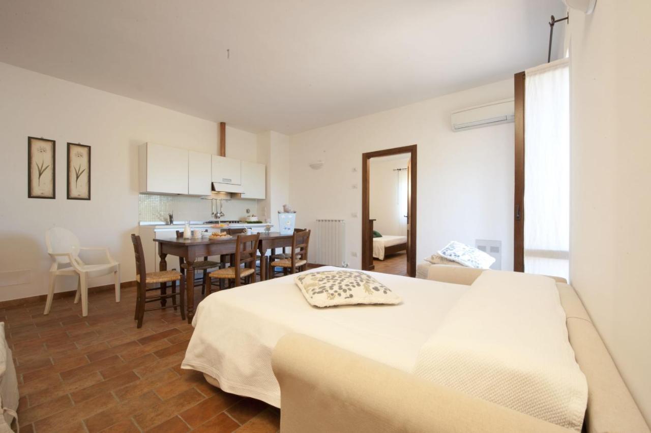 Agriturismo Casale Le Selvette Ripa 외부 사진